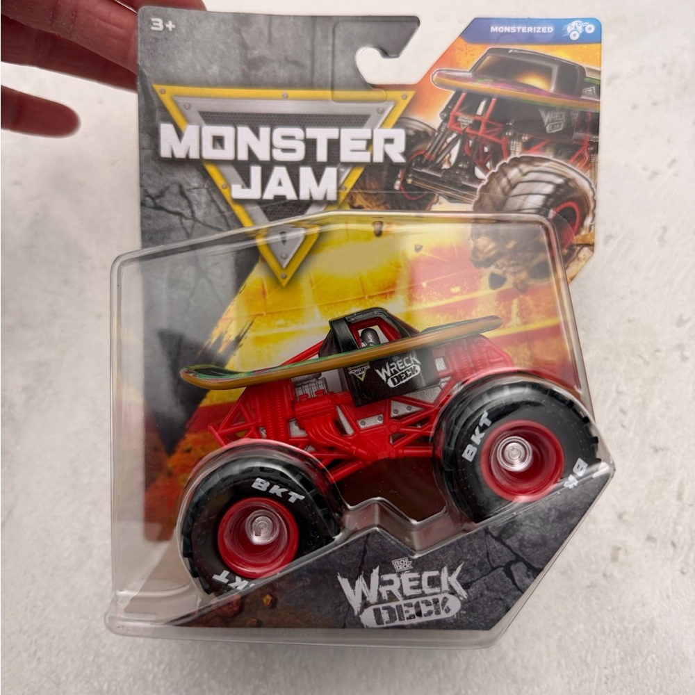 NEW 2026 Monster Jam Wreck Deck Series 45 1:64 scale diecast